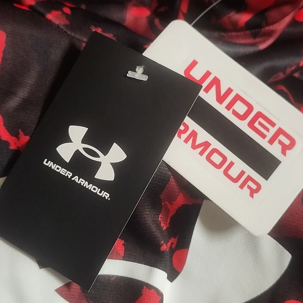 NWT Under Armour Fleece® Big Logo Red Camo Hoodie - Youth Boys - Various Sizes - Picture 3 of 6